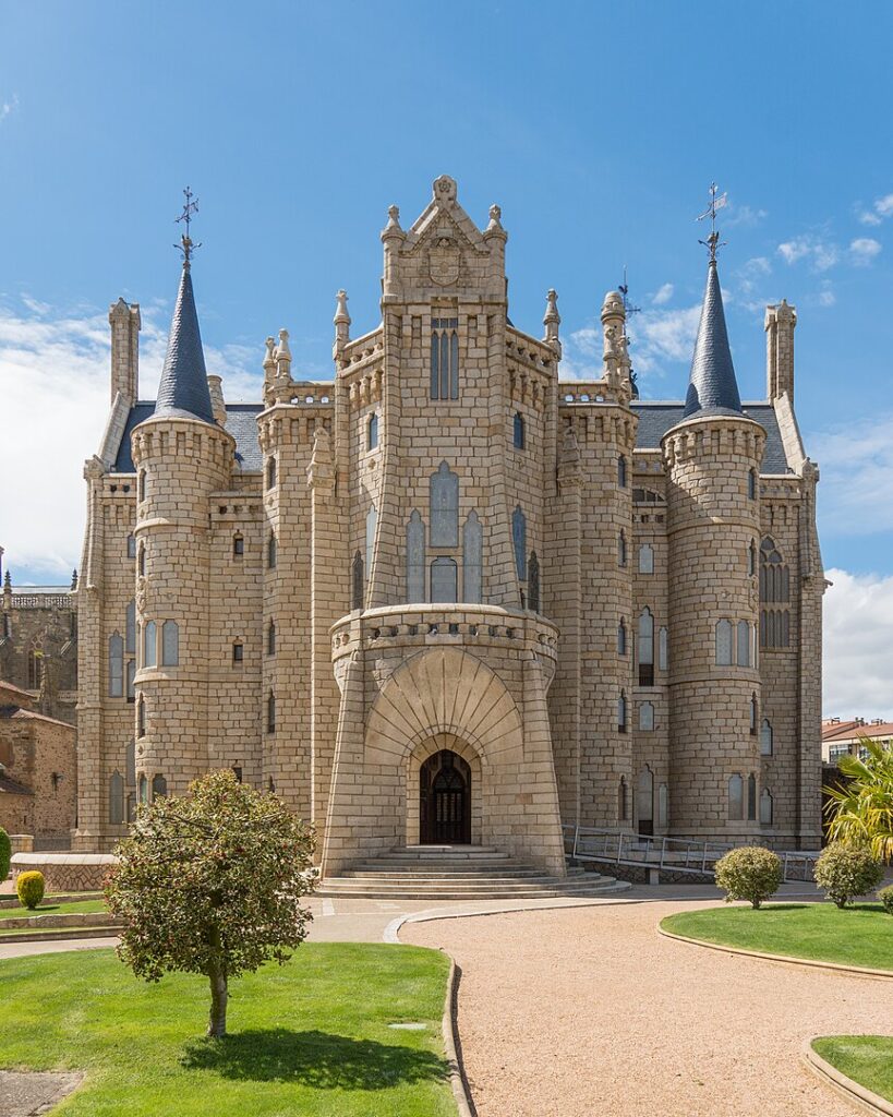 Palacio Episcopal de Astorga 2021 exterior