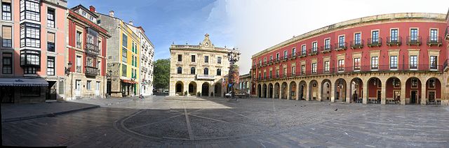 Plaza_Mayor_-_Gijón_-_panoramio