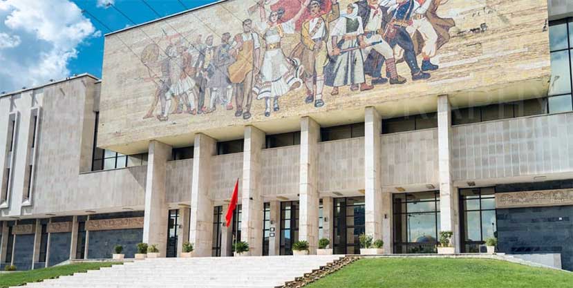 Museo de la vigilancia Tirana (Comunismo en Albania)